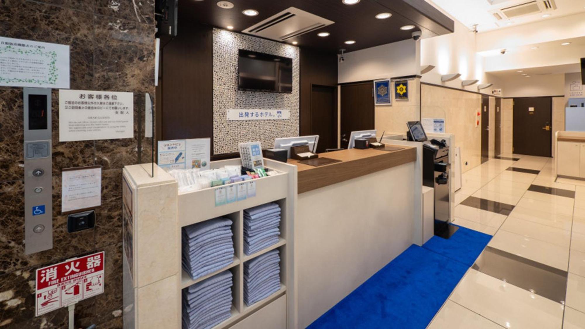 Toyoko Inn Tokyo Eki Yaesu Kita Guchi Экстерьер фото
