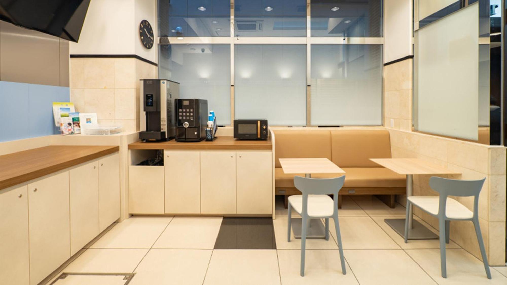 Toyoko Inn Tokyo Eki Yaesu Kita Guchi Экстерьер фото