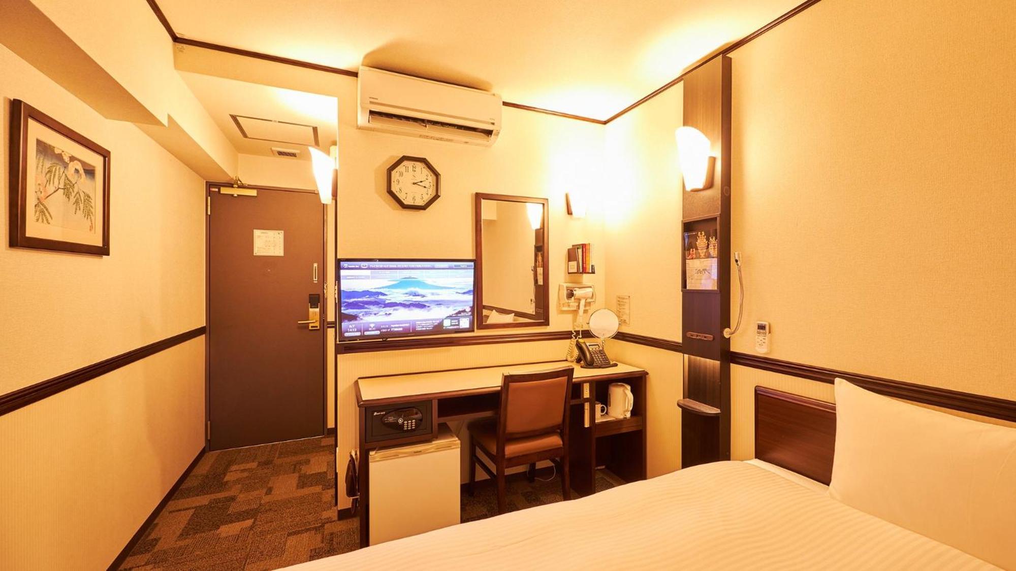 Toyoko Inn Tokyo Eki Yaesu Kita Guchi Номер фото