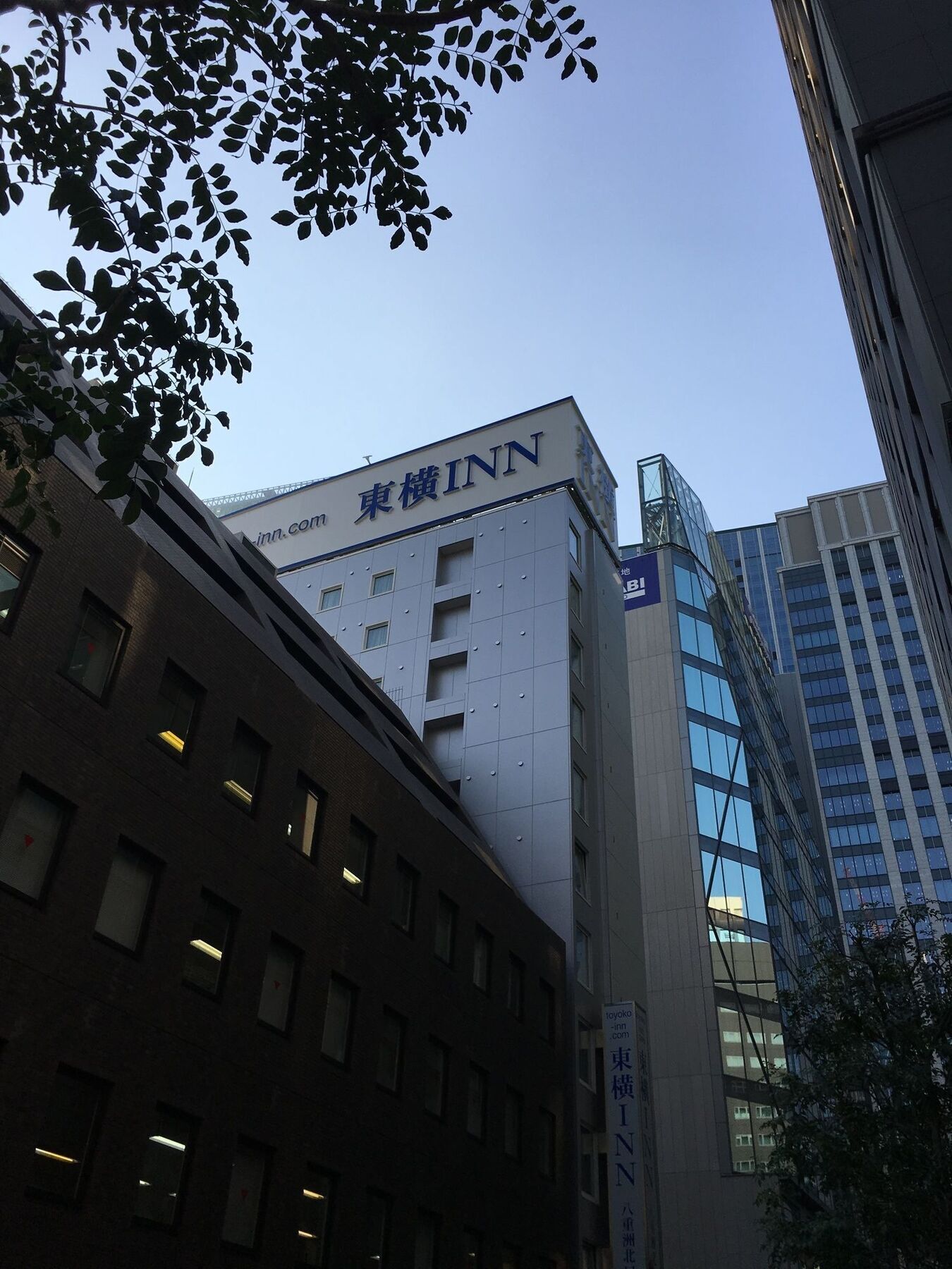 Toyoko Inn Tokyo Eki Yaesu Kita Guchi Экстерьер фото